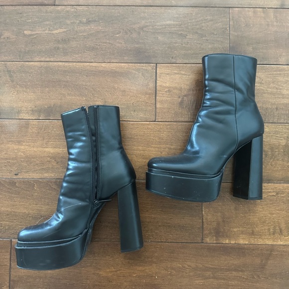 ZARA platform boots - Picture 3 of 3
